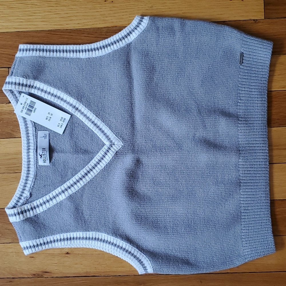 Crop Sweater Vest